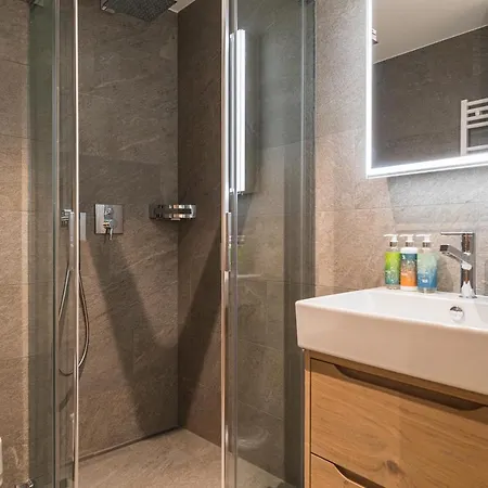 בקתה In Pizzo Fiamma צרמט